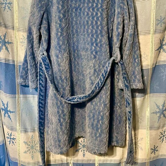 Light Blue Fuzzy Robe - Picture 2 of 5
